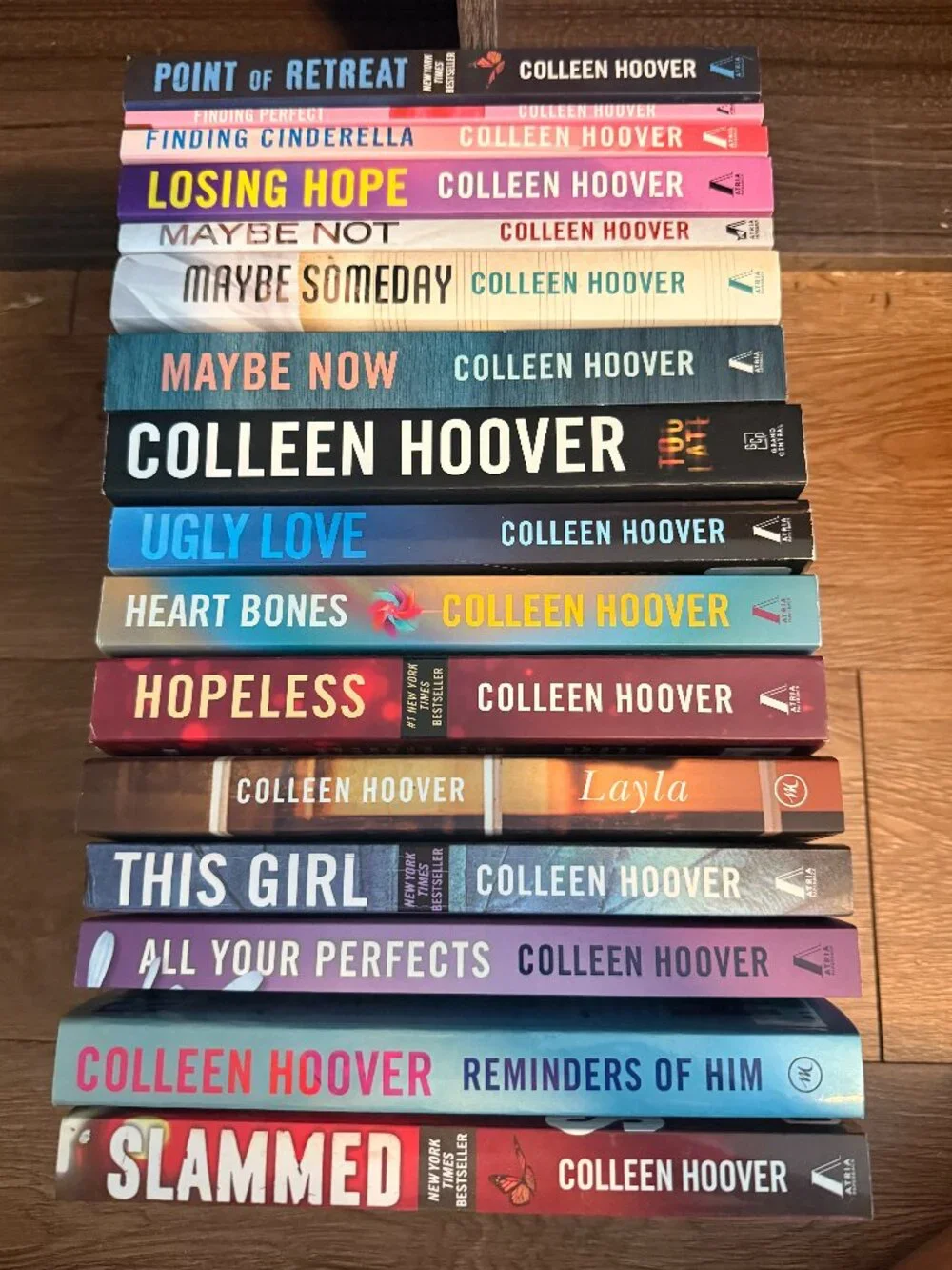 16 LIKE NEW - Lot of Colleen Hoover Books